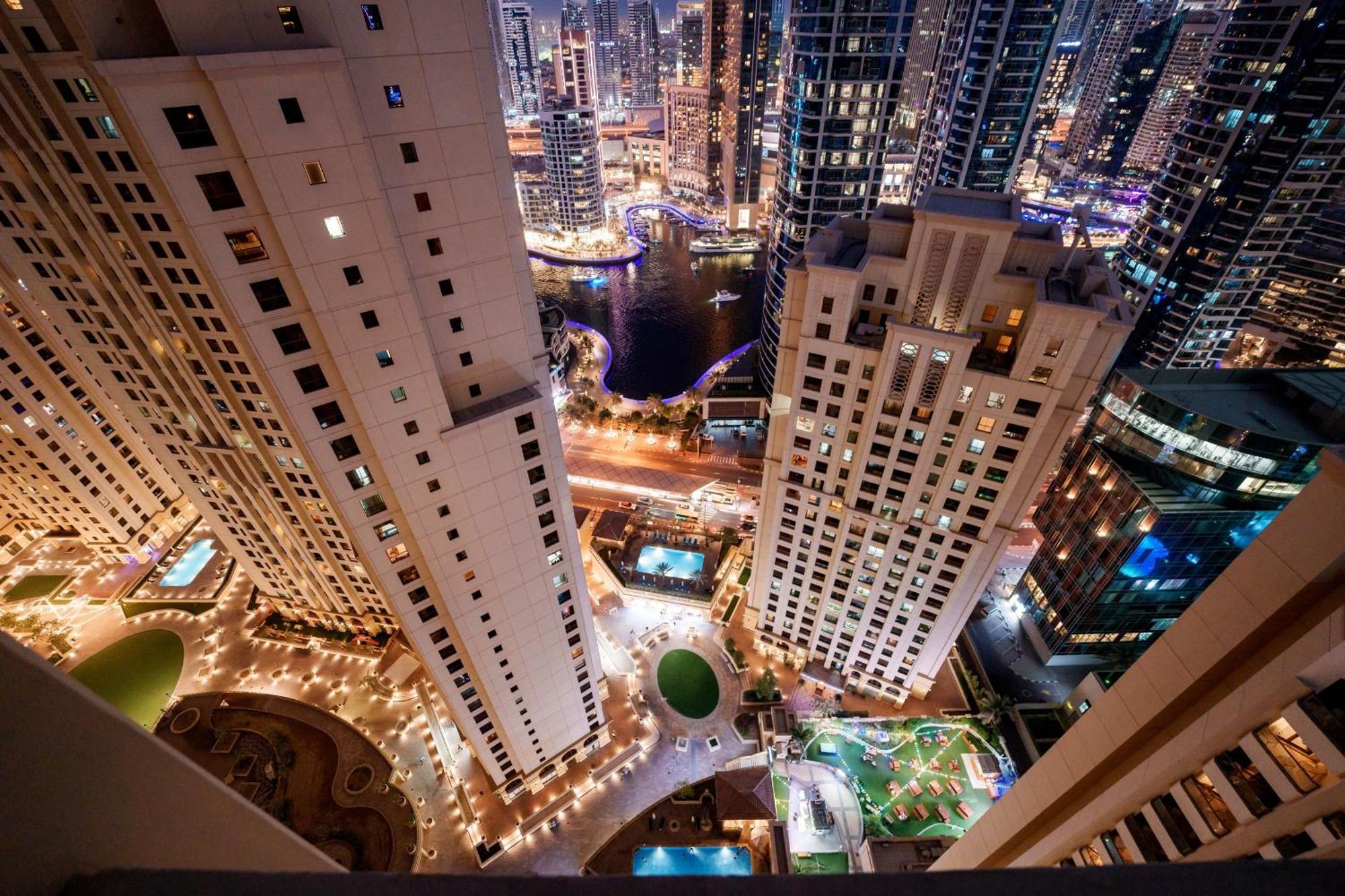 Hotel Berloga Capsules Jbr Dubai Esterno foto