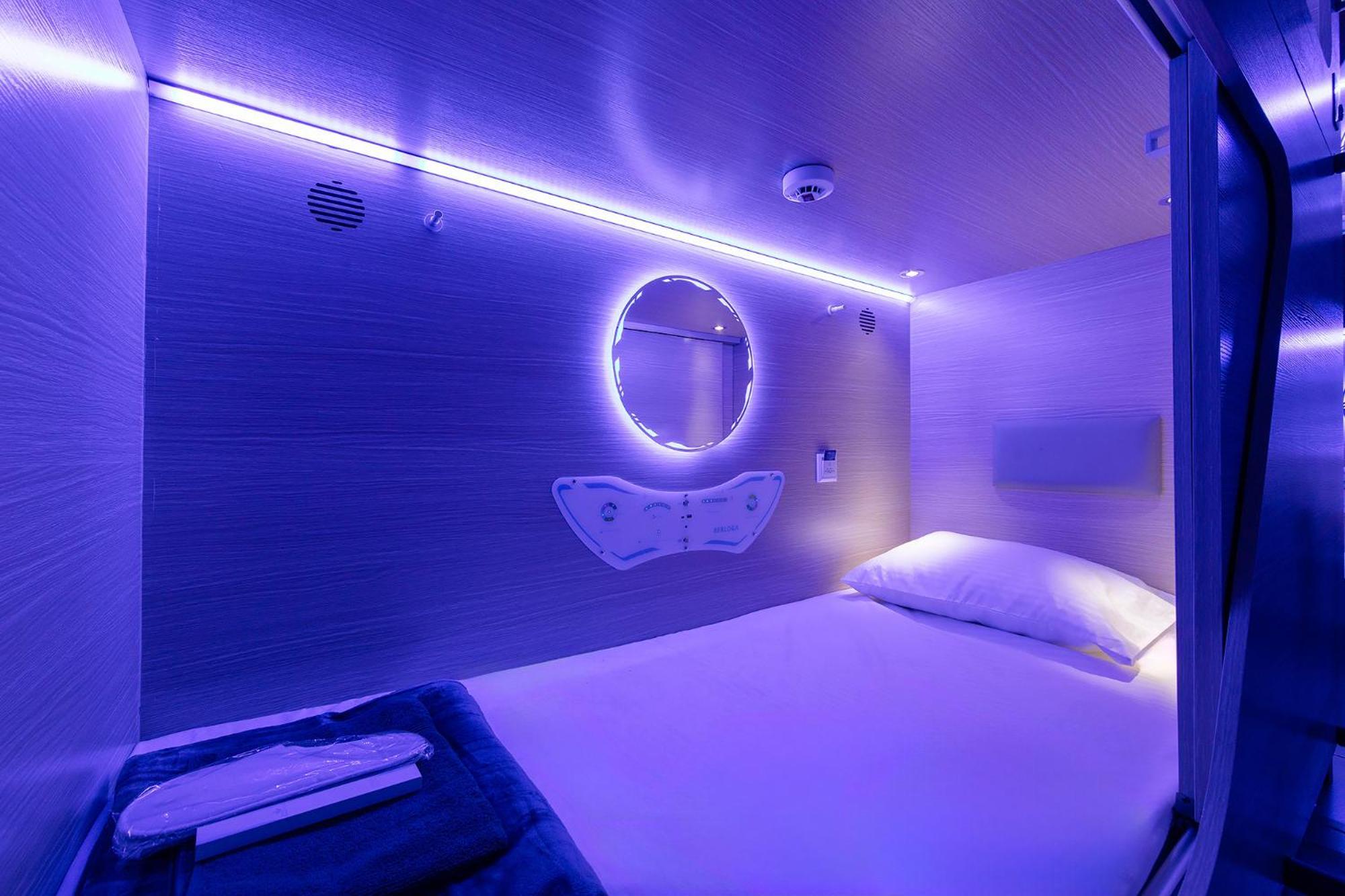 Hotel Berloga Capsules Jbr Dubai Esterno foto